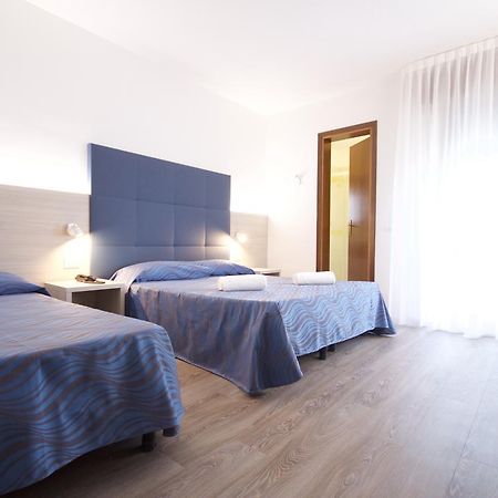 Hotel Serenella Лидо-ди-Езоло Экстерьер фото