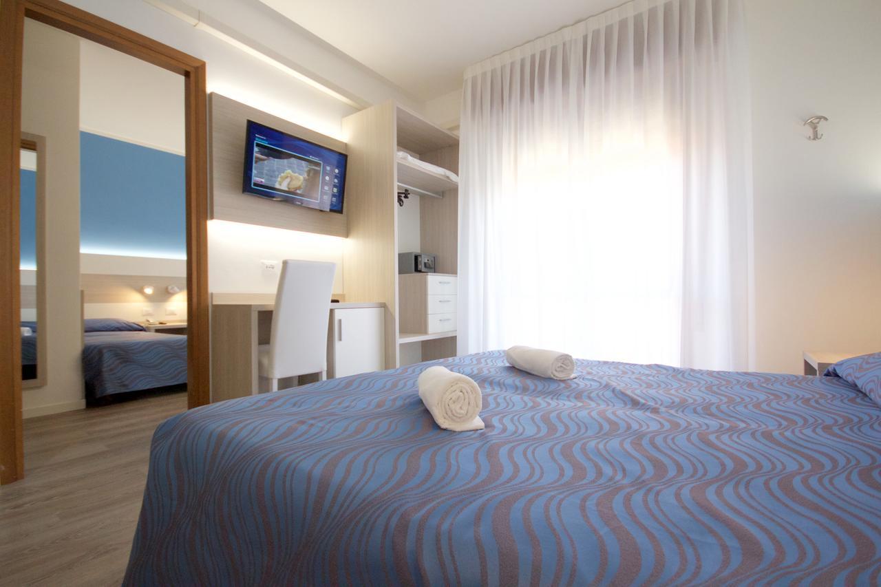 Hotel Serenella Лидо-ди-Езоло Экстерьер фото